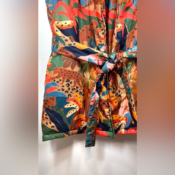NWOT FARM RIO Lively Tropical Print Sleeveless Puffer Vest One Size - Picture 2 of 11